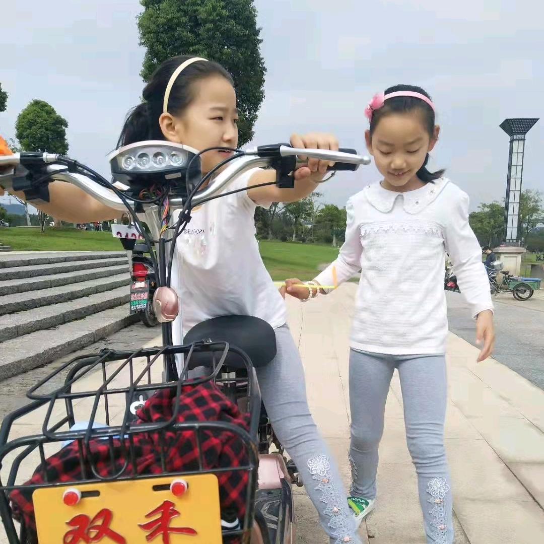 不加糖的白开水.