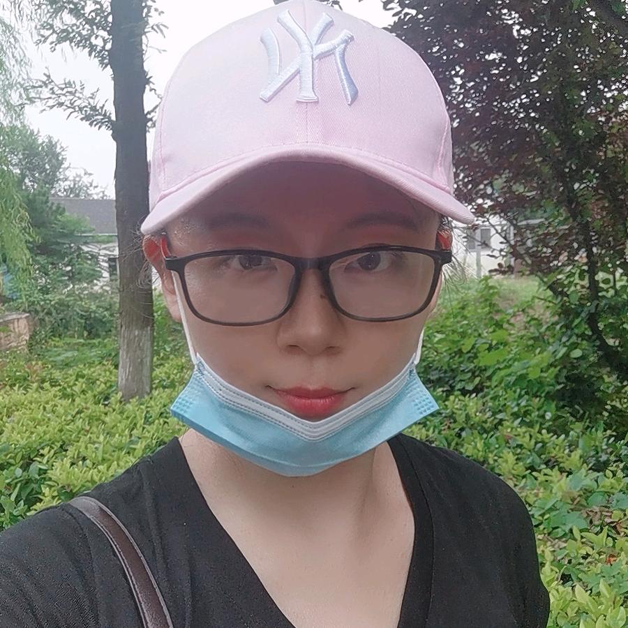 吕吕吖