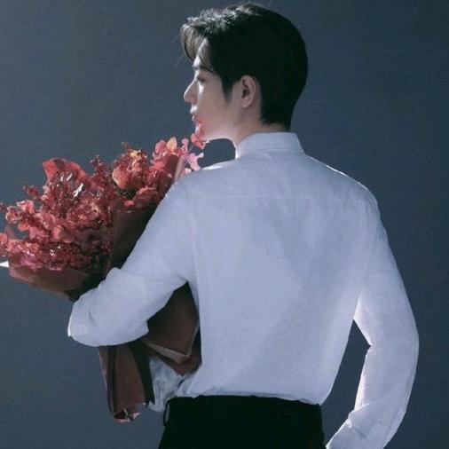 赞赞的光点🐰（唯）勿连赞