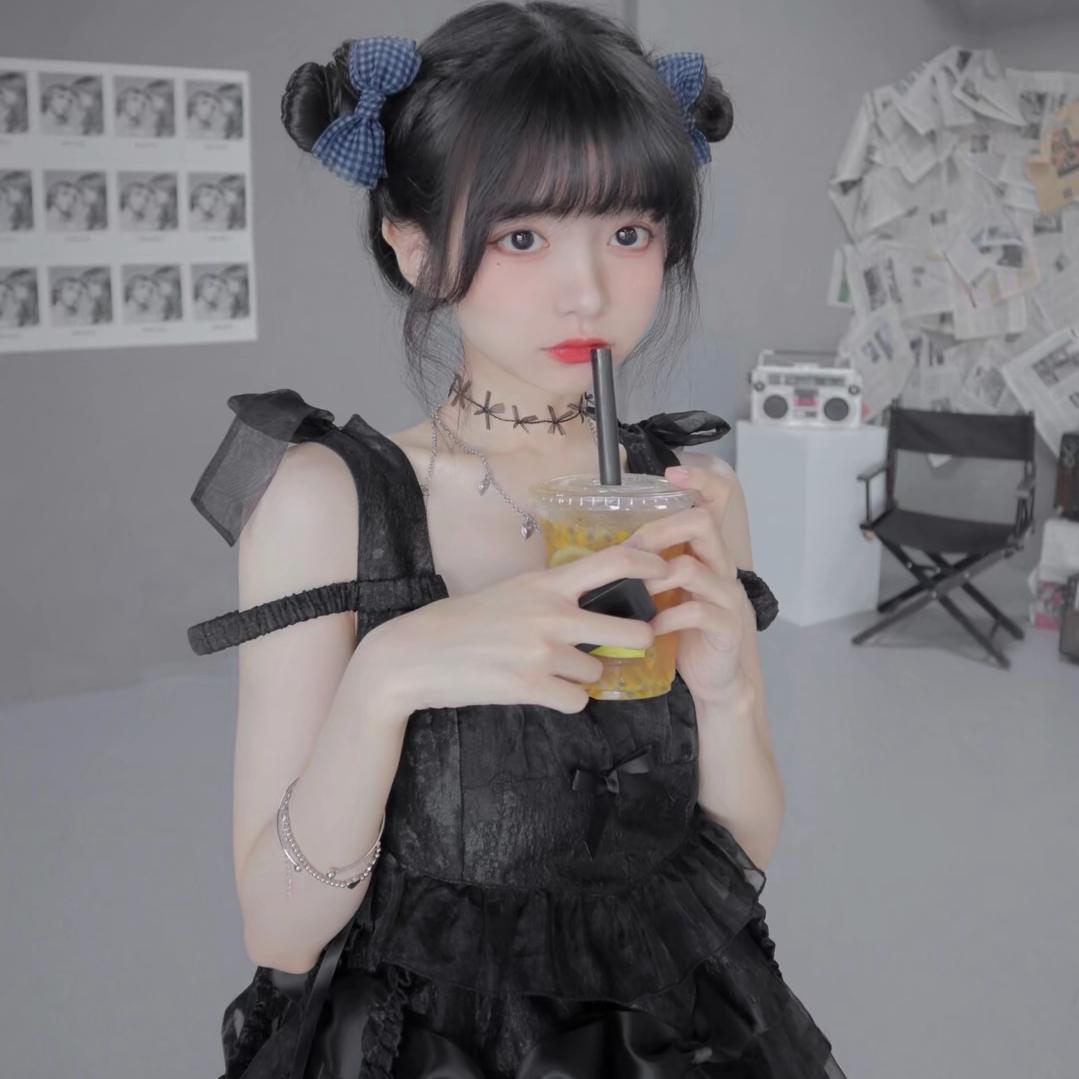小狗盖毛毯