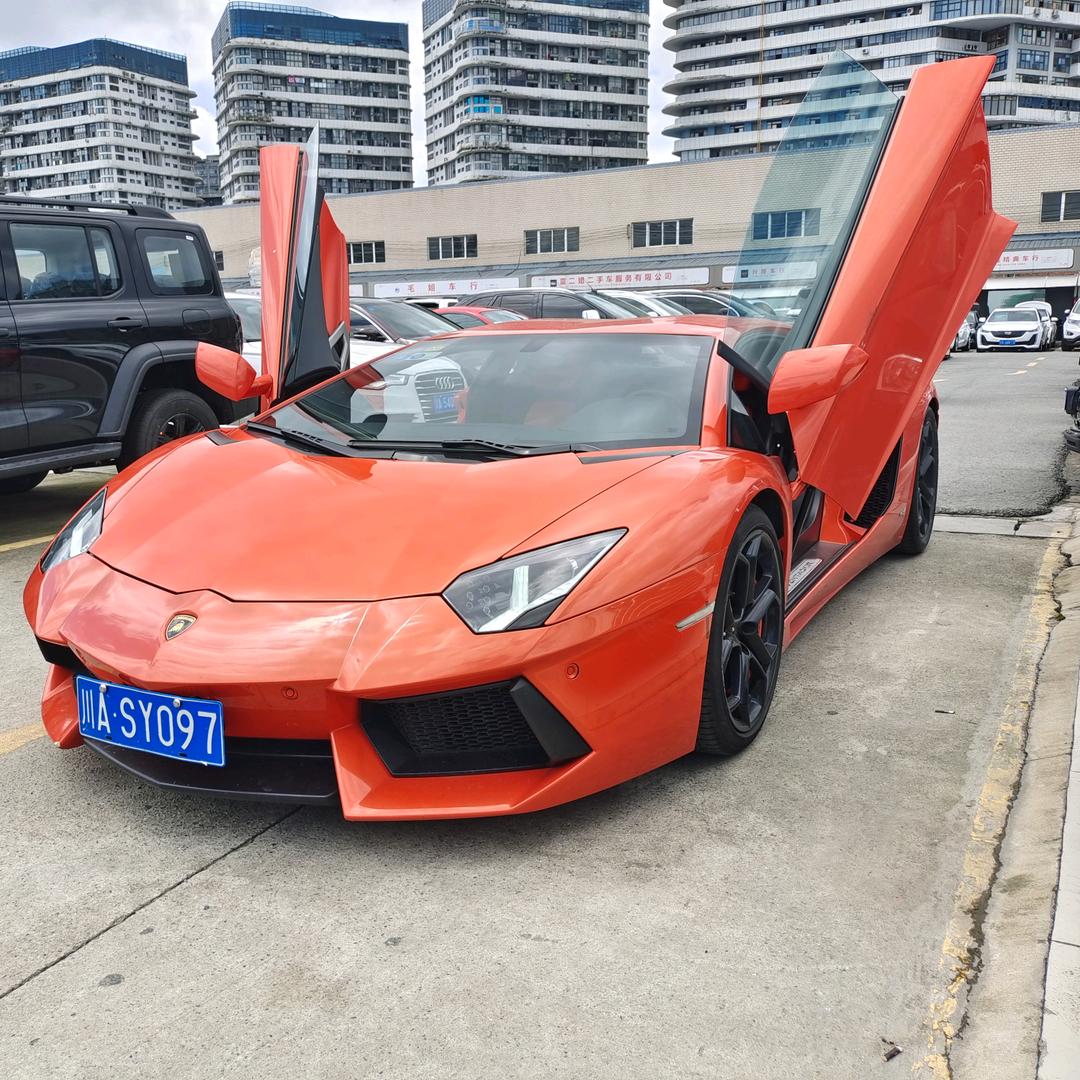 成都 豪哥  国产准新车 硬派越野