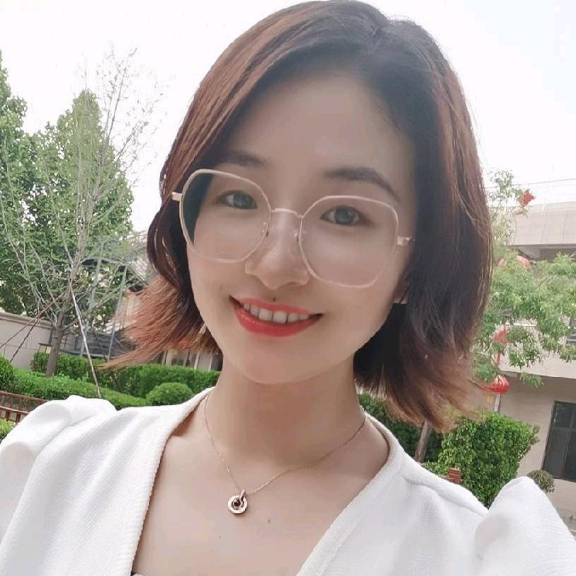 白沟C7汽车服务老板娘