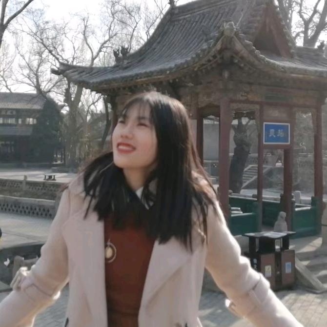 王家大院 导游小闫