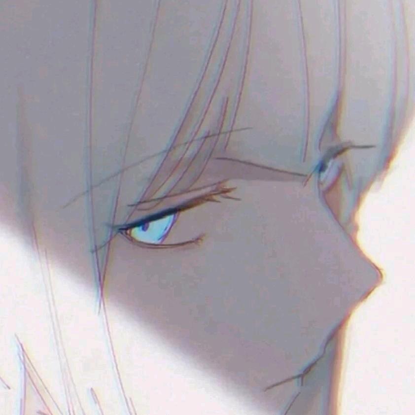 鹿十二.