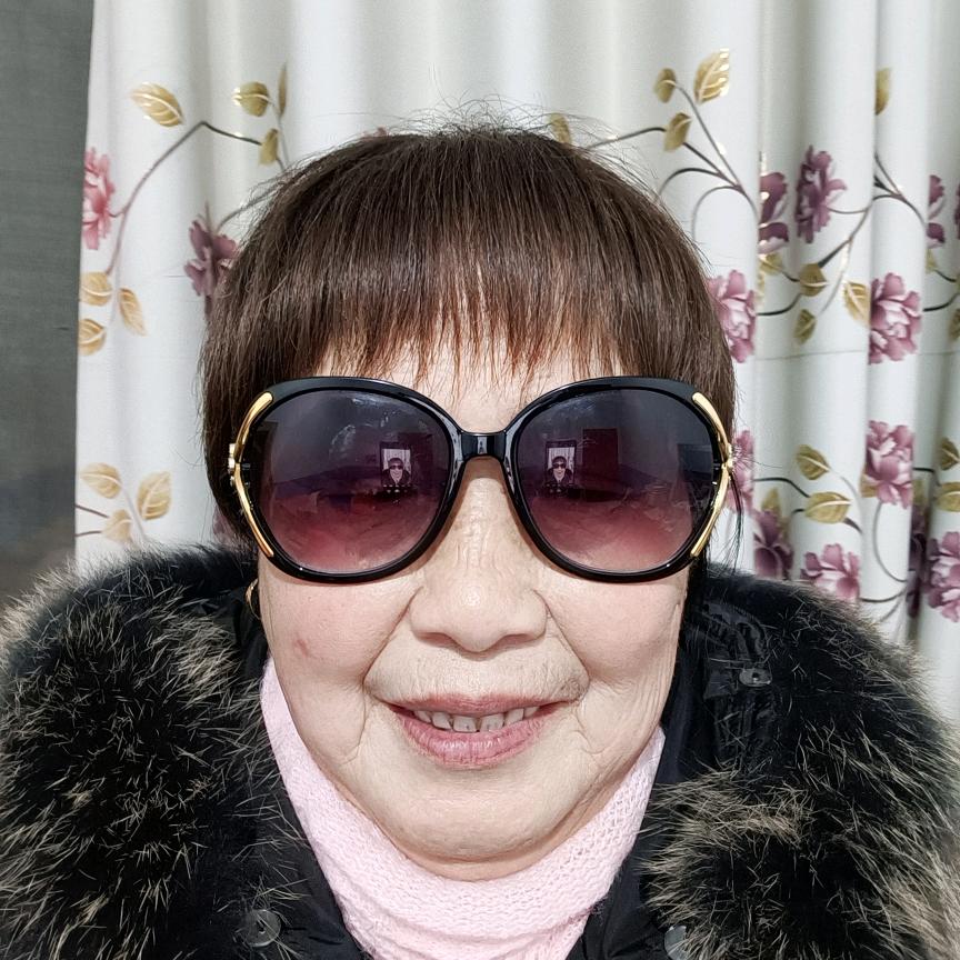 用户5870229558354是又