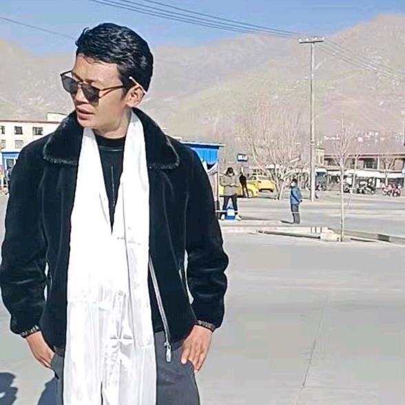 祥安驾校教练土登