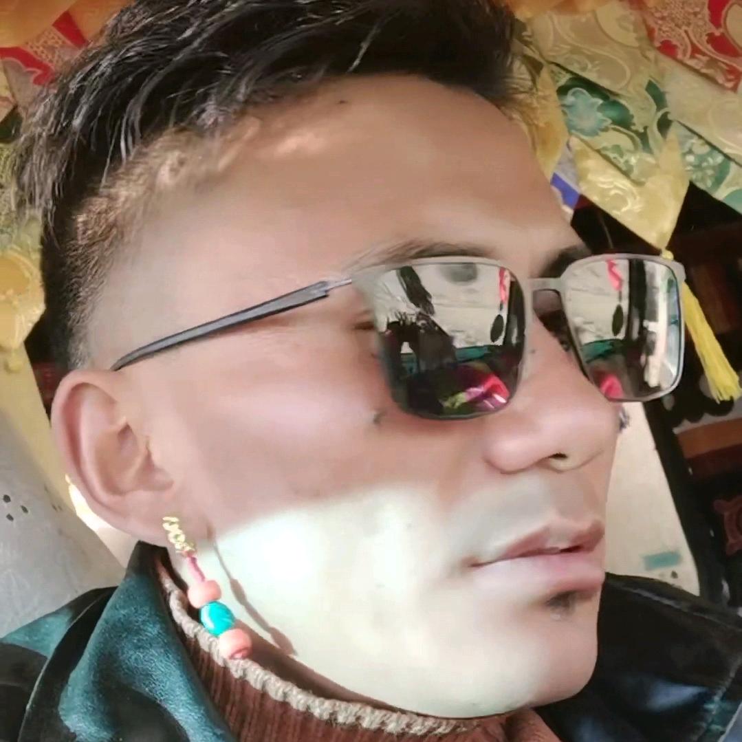 嘎        次