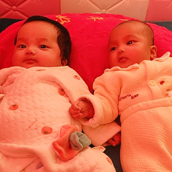 亦诺亦涵双胞胎姐妹