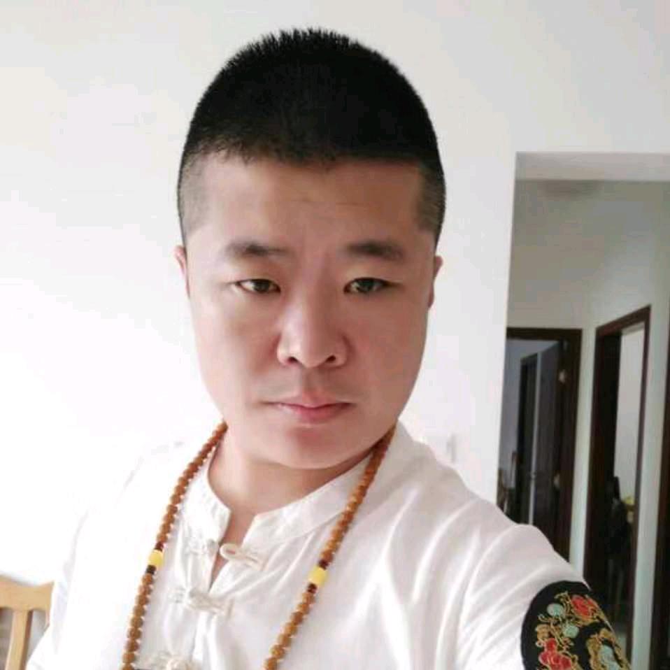 吃香的喝辣的！裤衩子穿最大的！