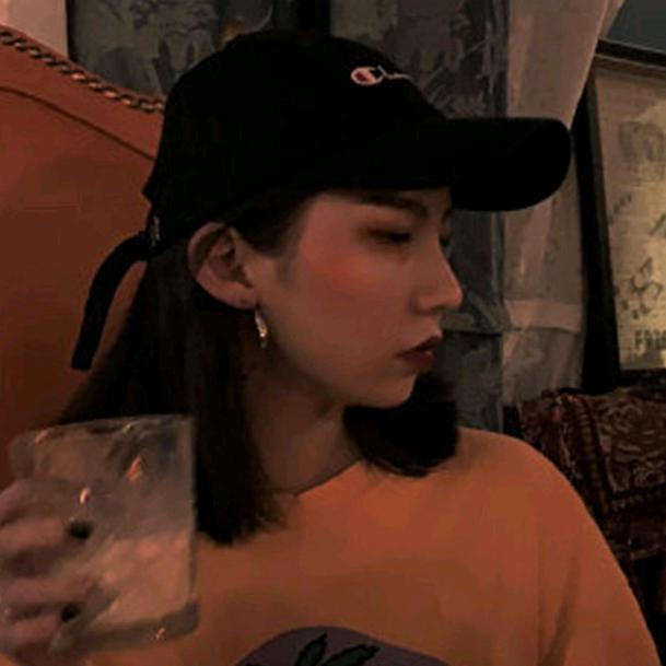 默