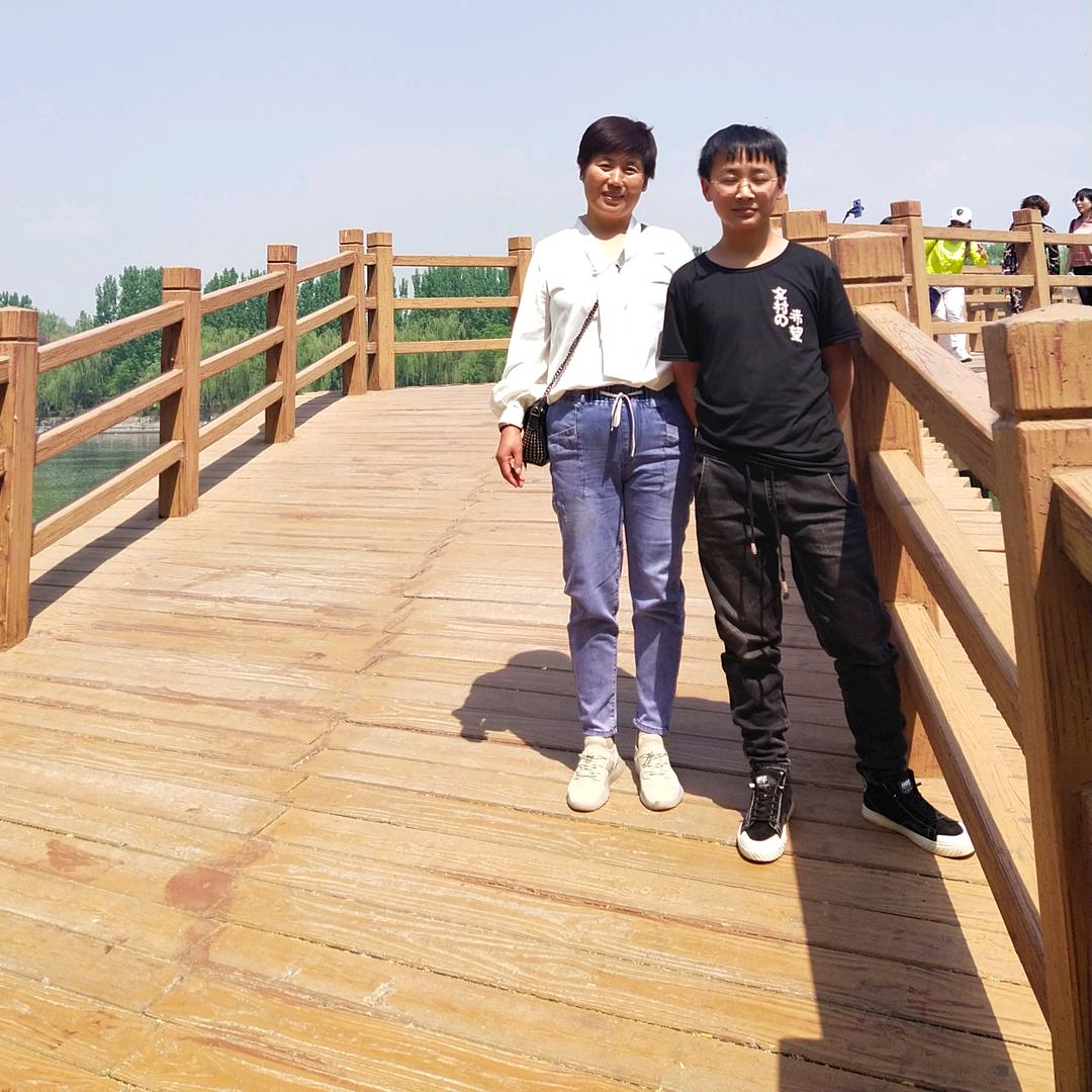 妈妈带一大堆孩子