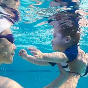 句容水孩子国际游泳中心