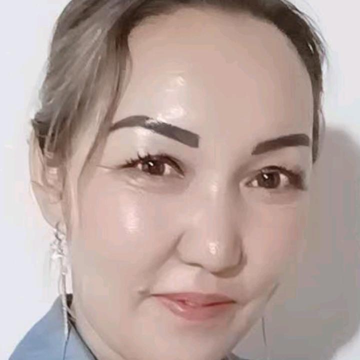 马依努尔   新疆