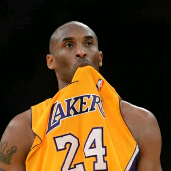 哎！我不是帥哥  我很丑！