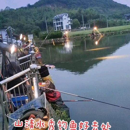 青青巨物塘