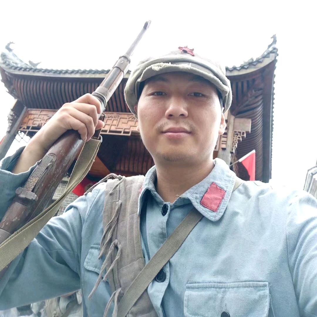 谢招⊙﹏⊙