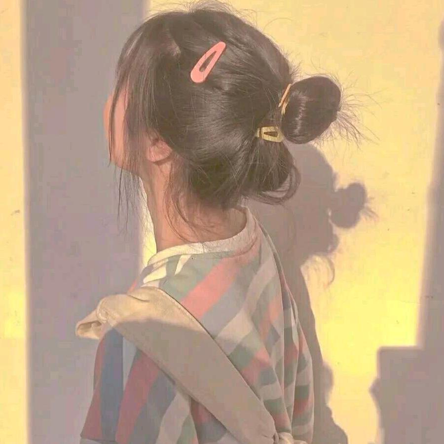 L .（去过千玺“礐嶨”演唱会首站上海版