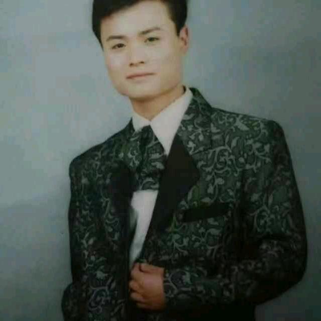 骑着蚂蚁游世界