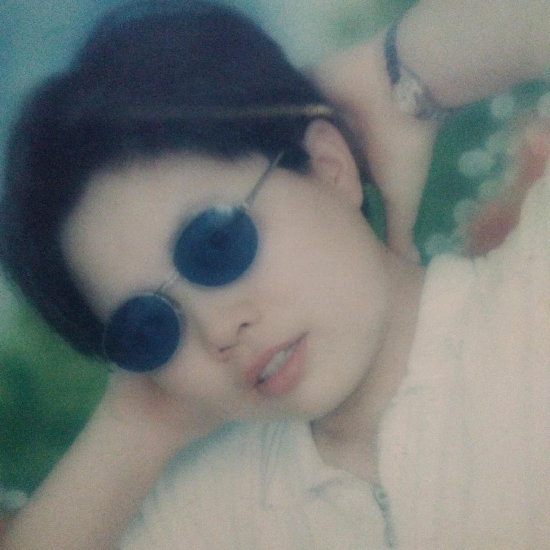 燕容认识你特别荣幸