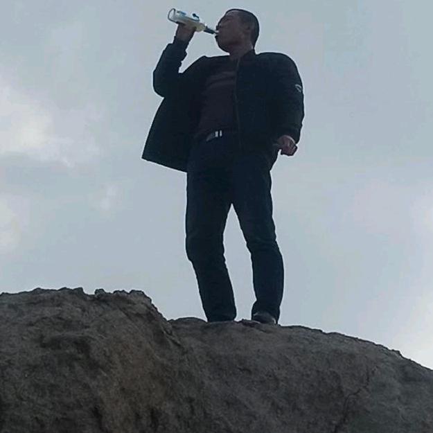 A龙少