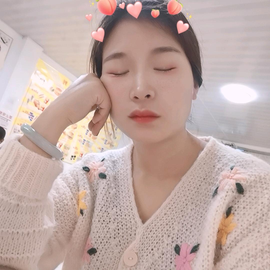 👄小月月