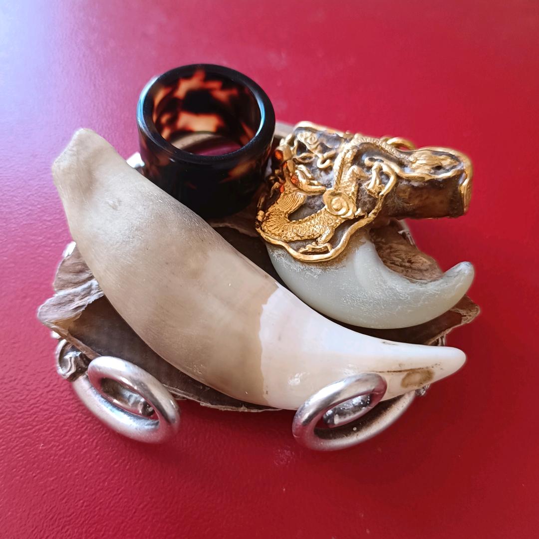 ③ 木 省  (ง •̀_•́)ง