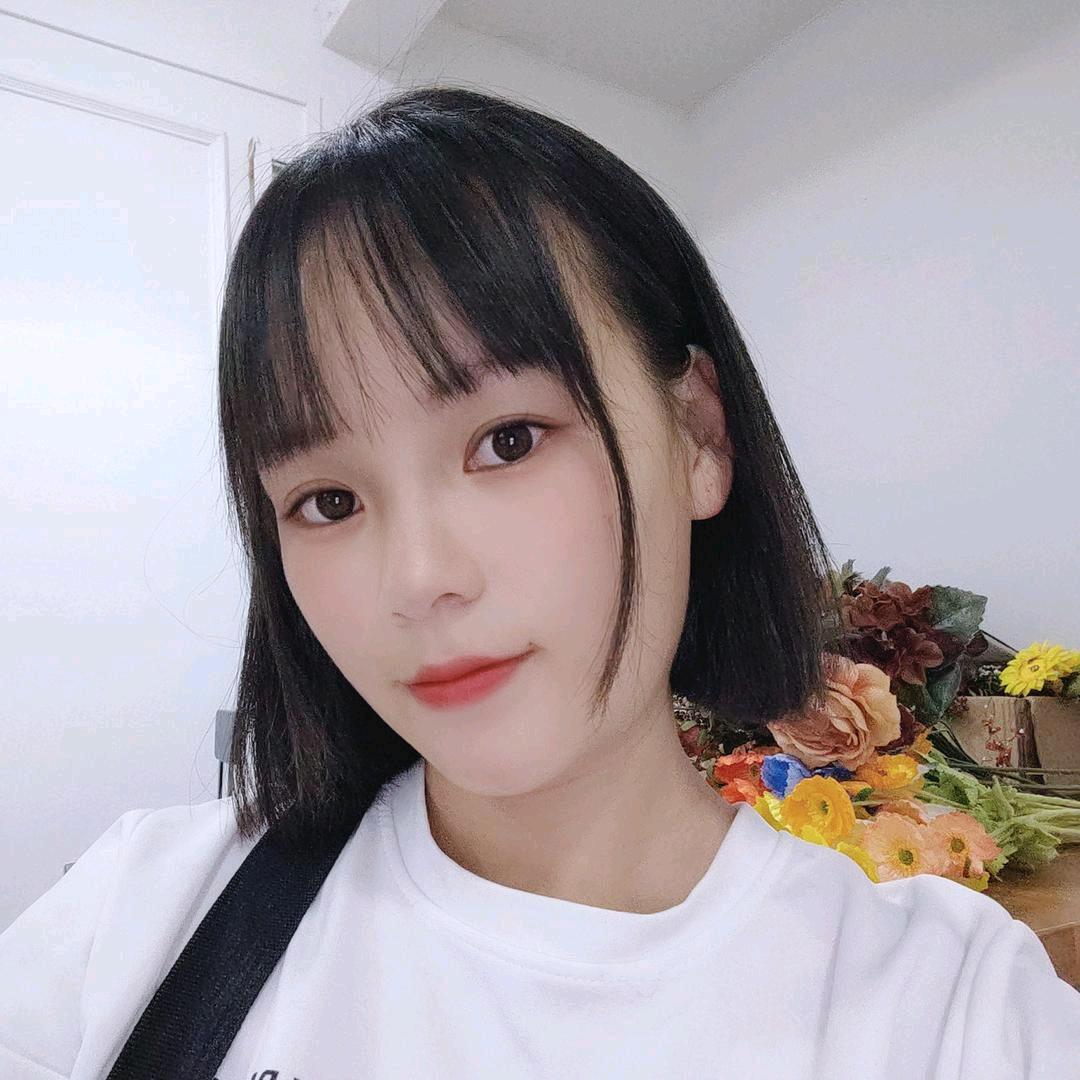 杨 晴 晴