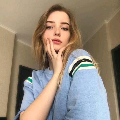 Lili@