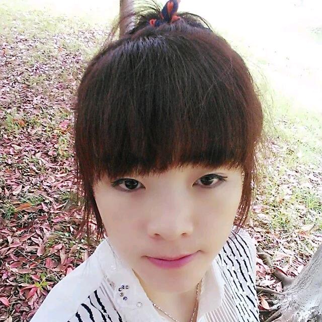 不凡的霞
