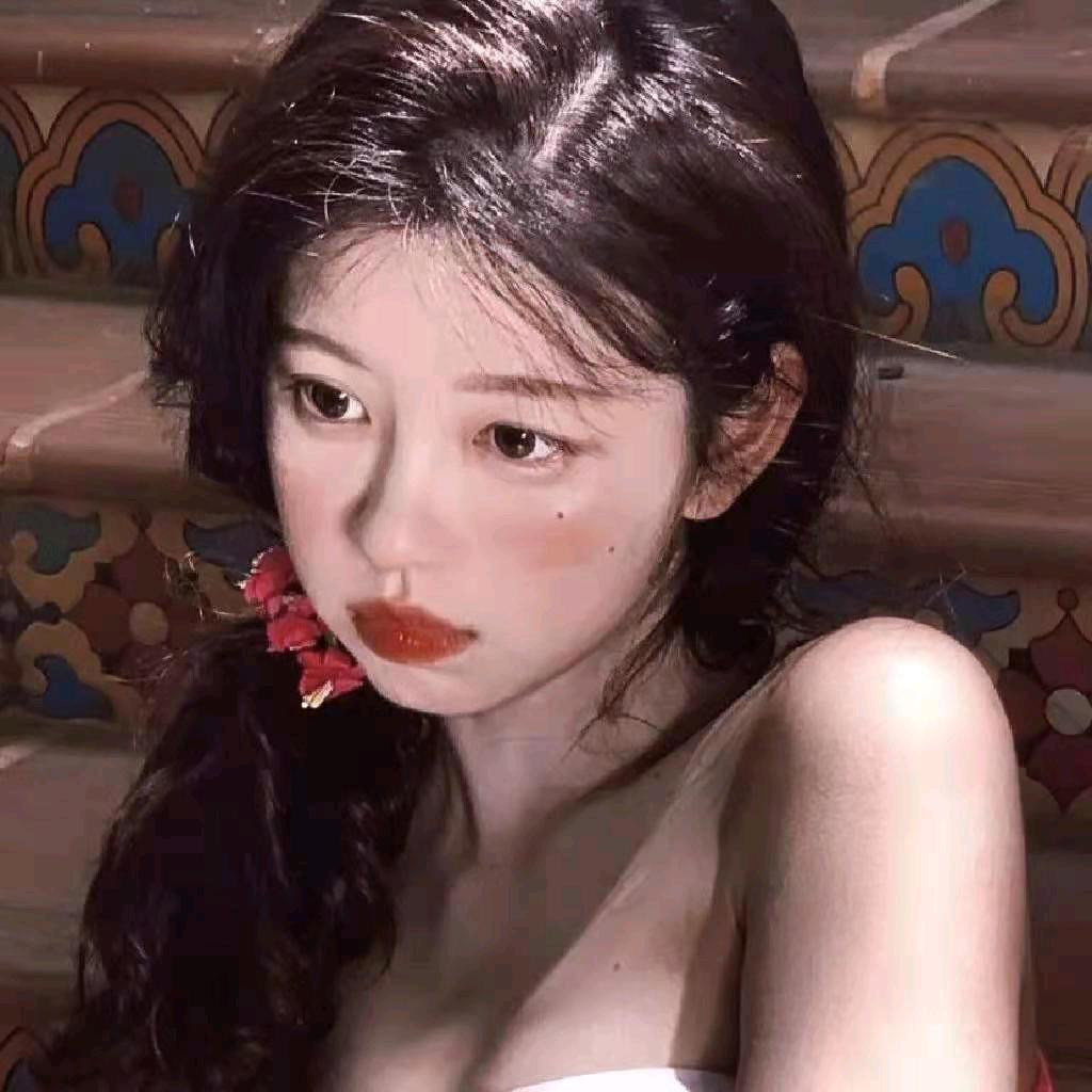 超级瘦超级有钱超级好看超级幸福好运的小张