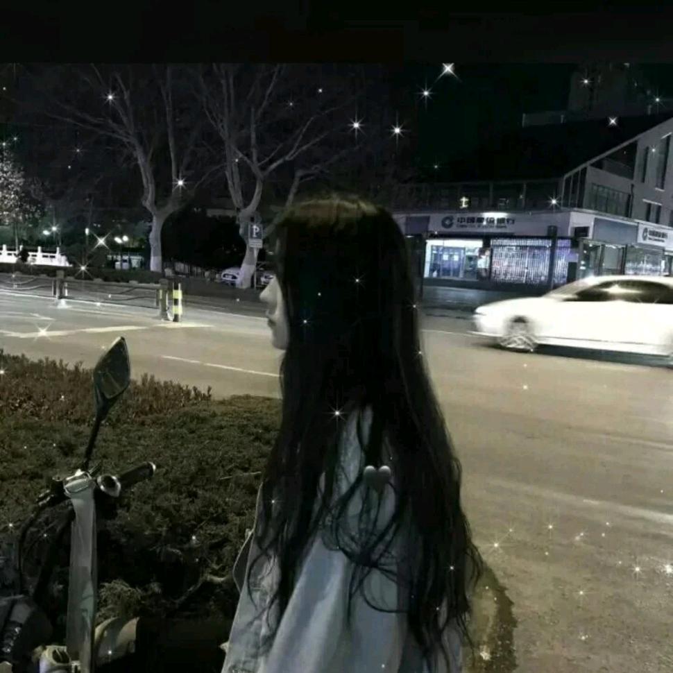 |ω･)و ̑̑༉君~*
