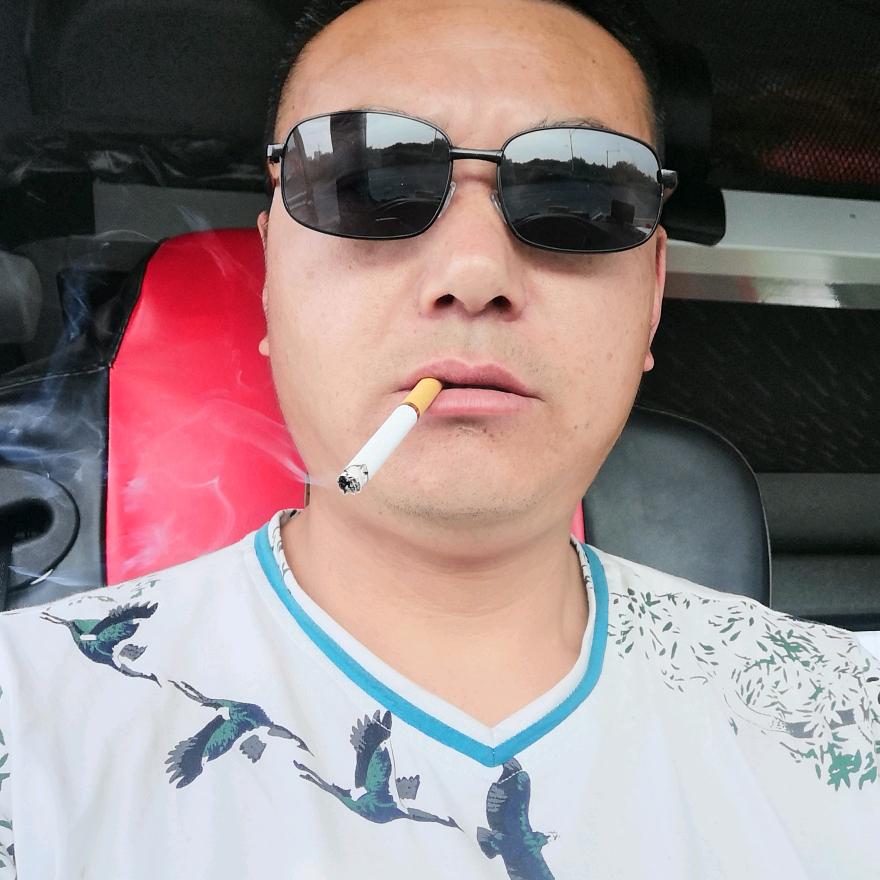 杨新才
