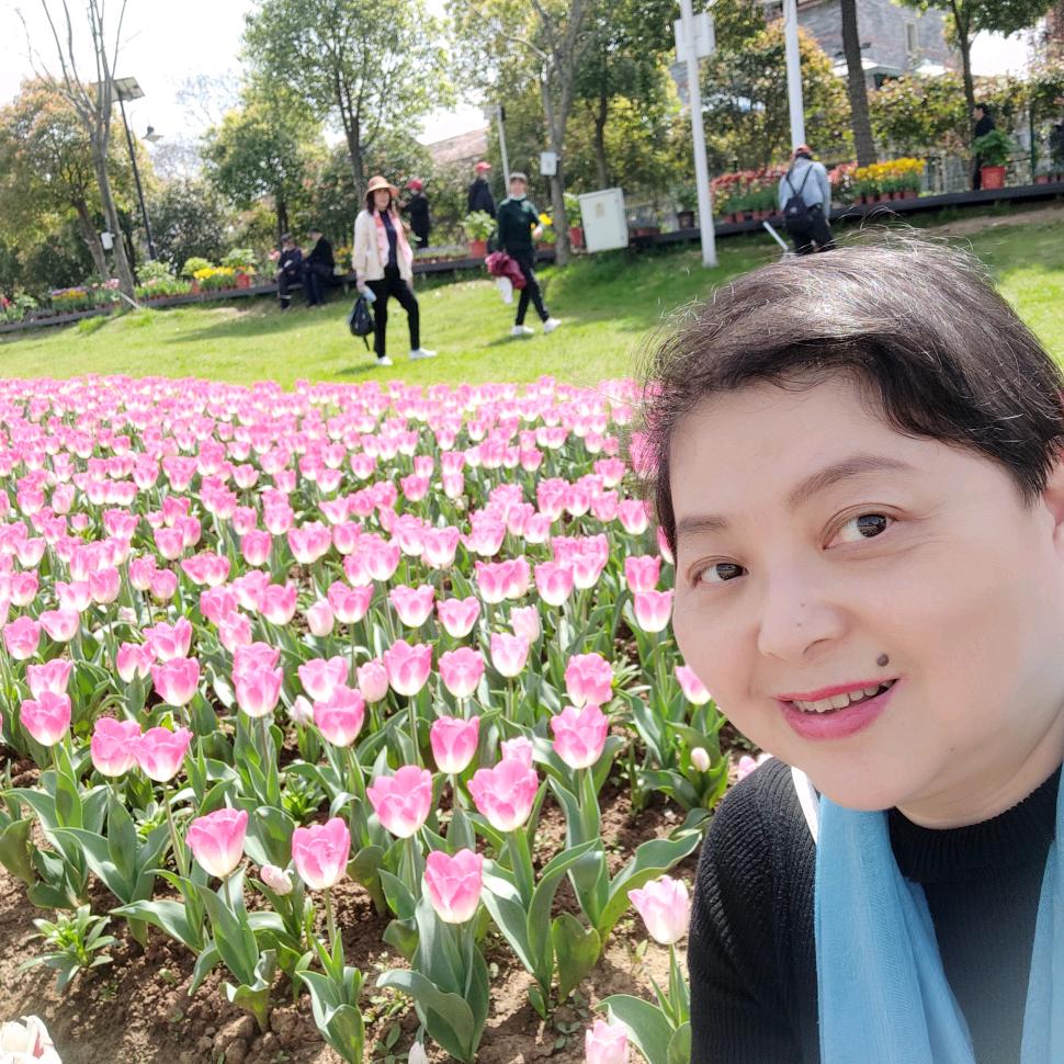 甜甜的妈