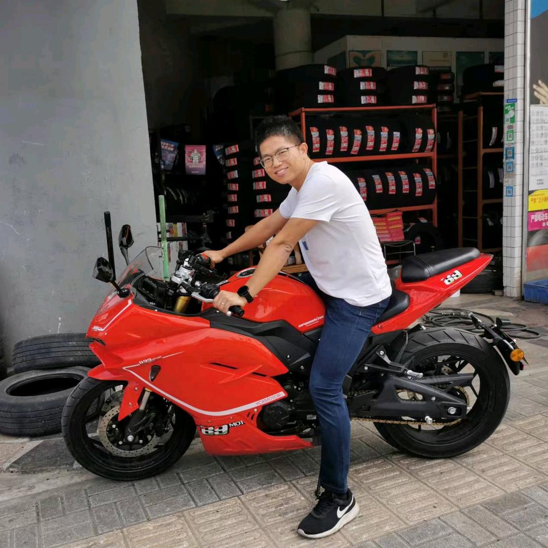 深圳鸿图新能源二手车