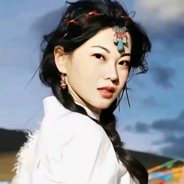 是关姐呀。。。