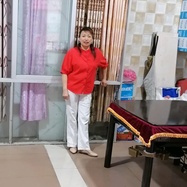 孤独舞者筱筱酱头像