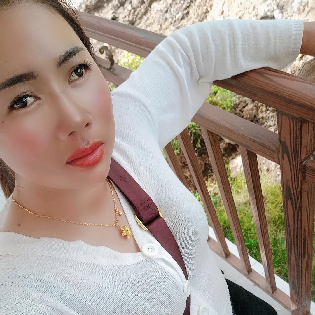 @ Na   La
