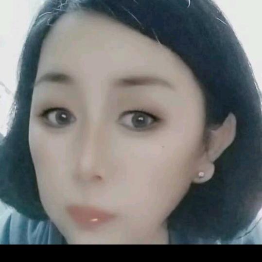 爱美小玲