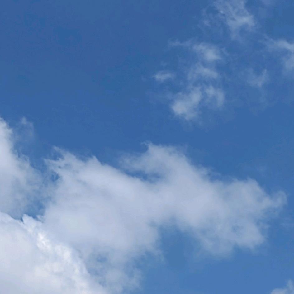 天空中的一抹云