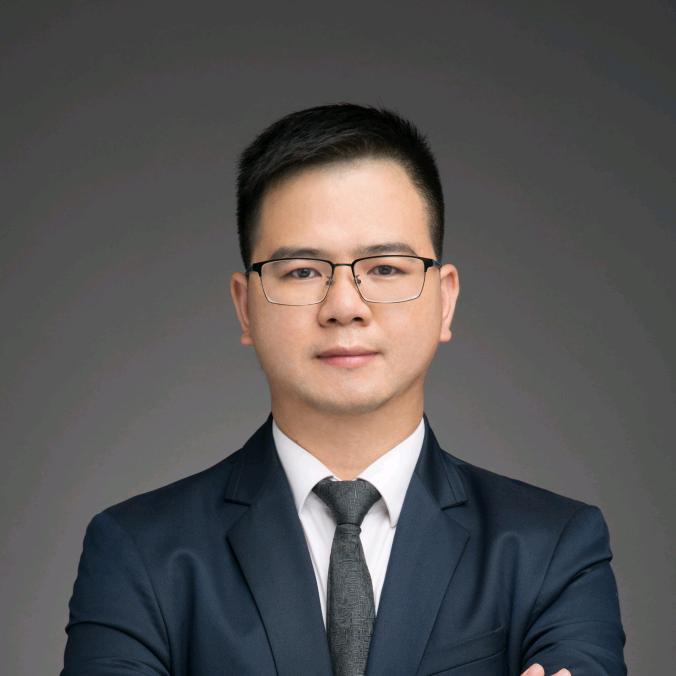 汽车玻璃老梁｜追光