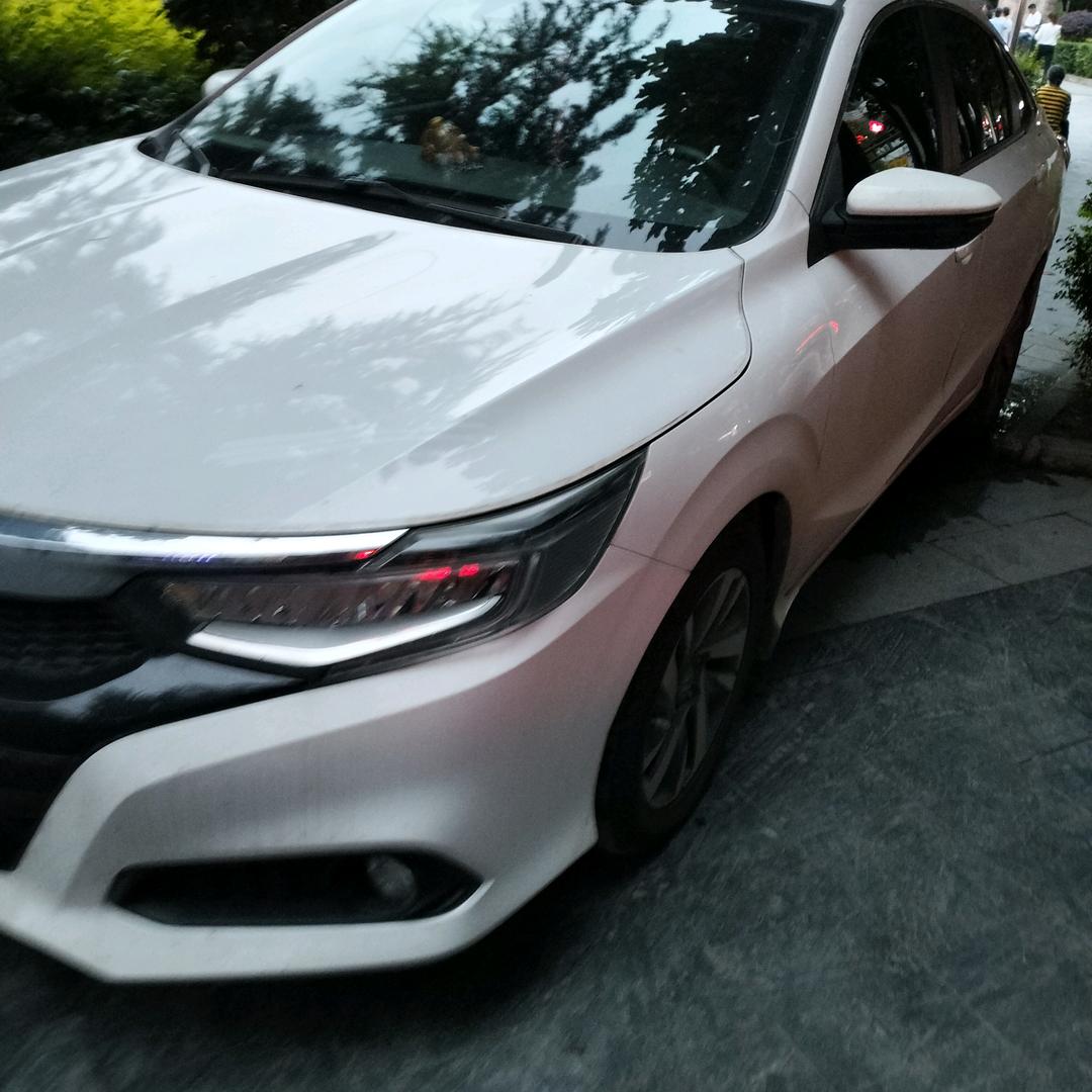 真心真意一个人。想找一个好老婆