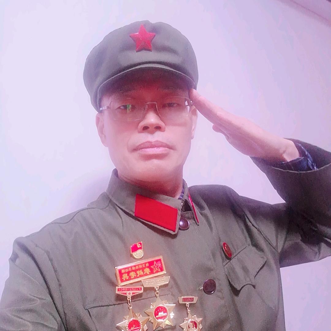老🇨🇳班长🌻