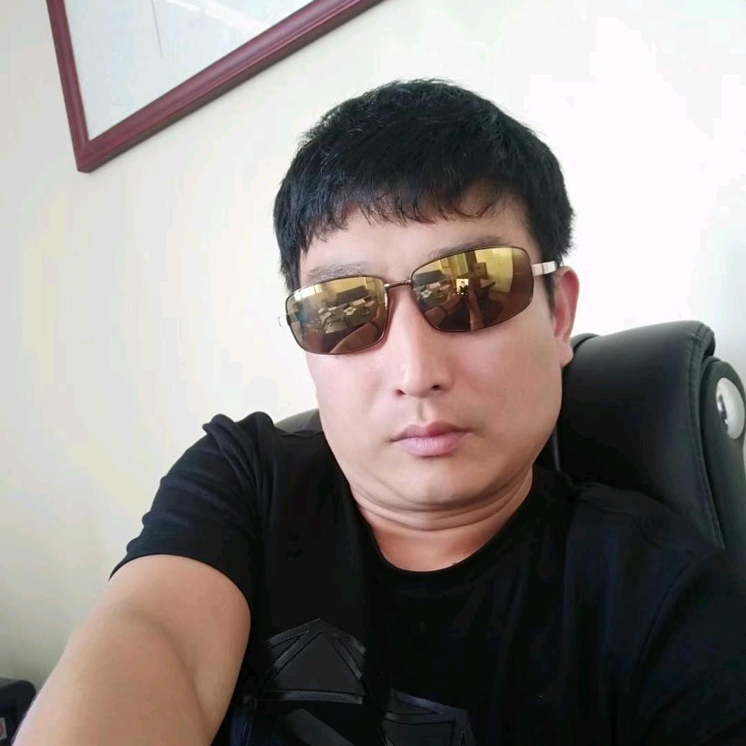 晨度全屋定制加工厂/腾龙房产，申洪伍