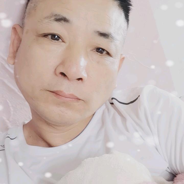龙行天下,