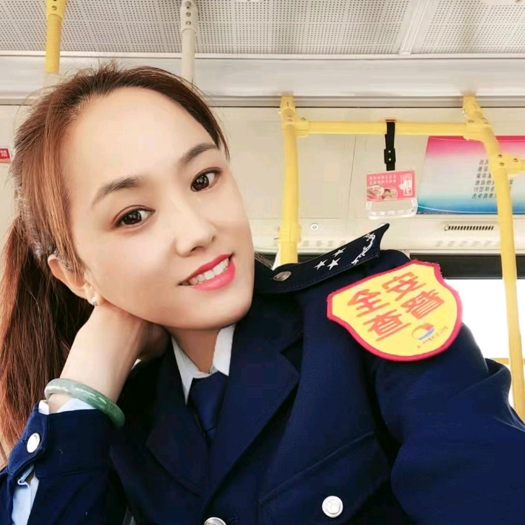 红红