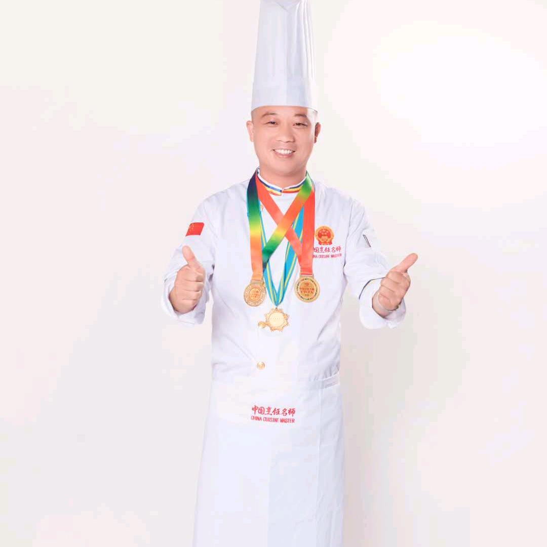 闫厨私房菜（金寨店）