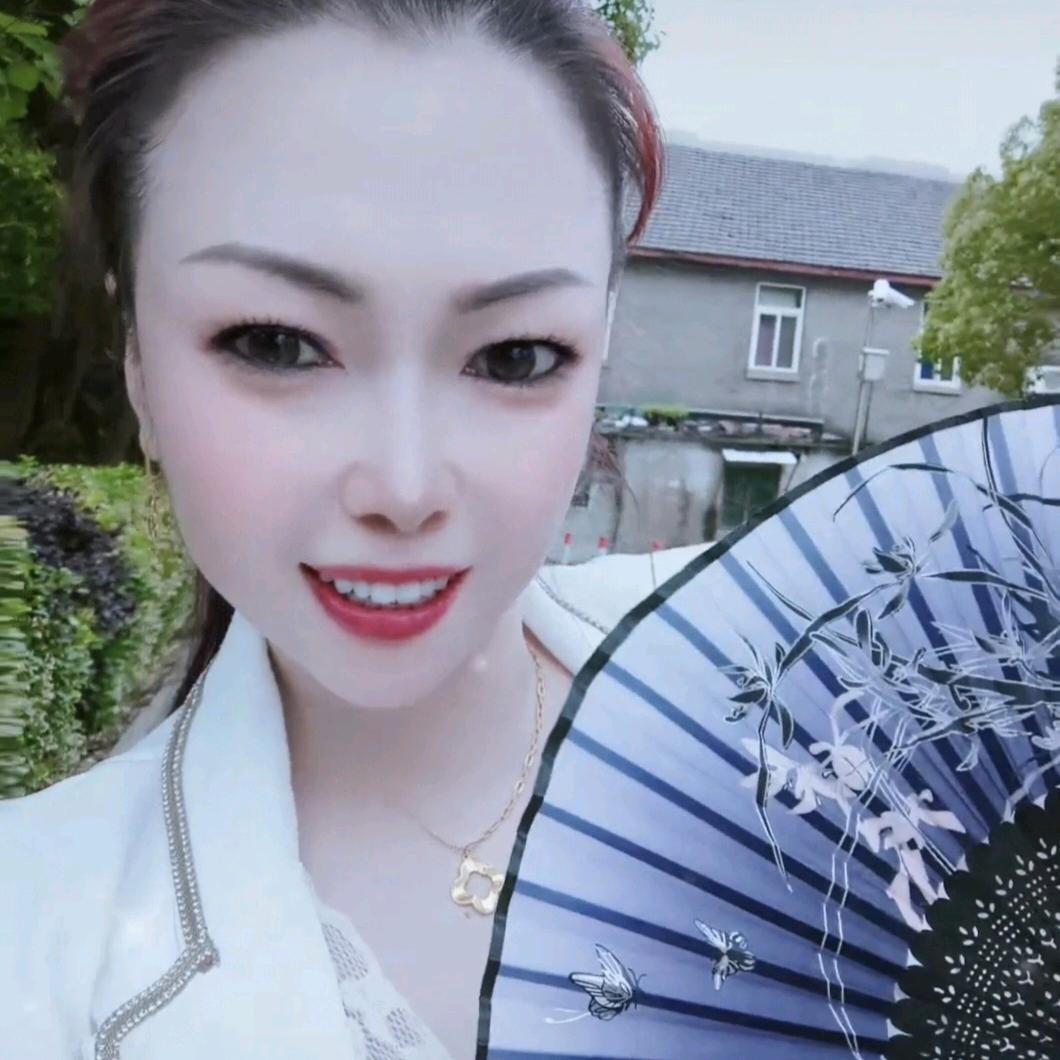 晓莉康美(逃之恋)