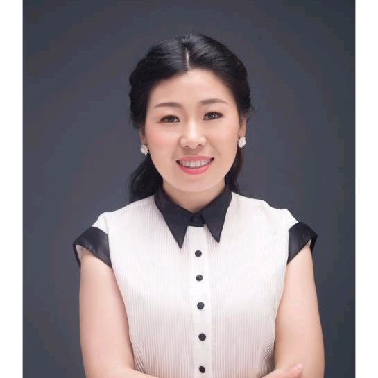 亚馨(向喆)成长