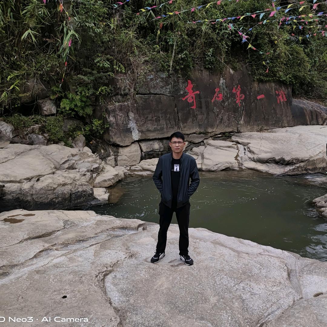 小灰狼来啦