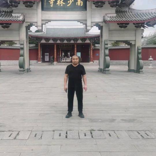 ，刘不住的青春